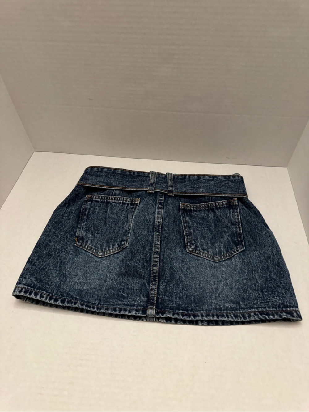 SHEIN Dark Blue Washed Denim Mini Skirt with Belt - Picture 3 of 9